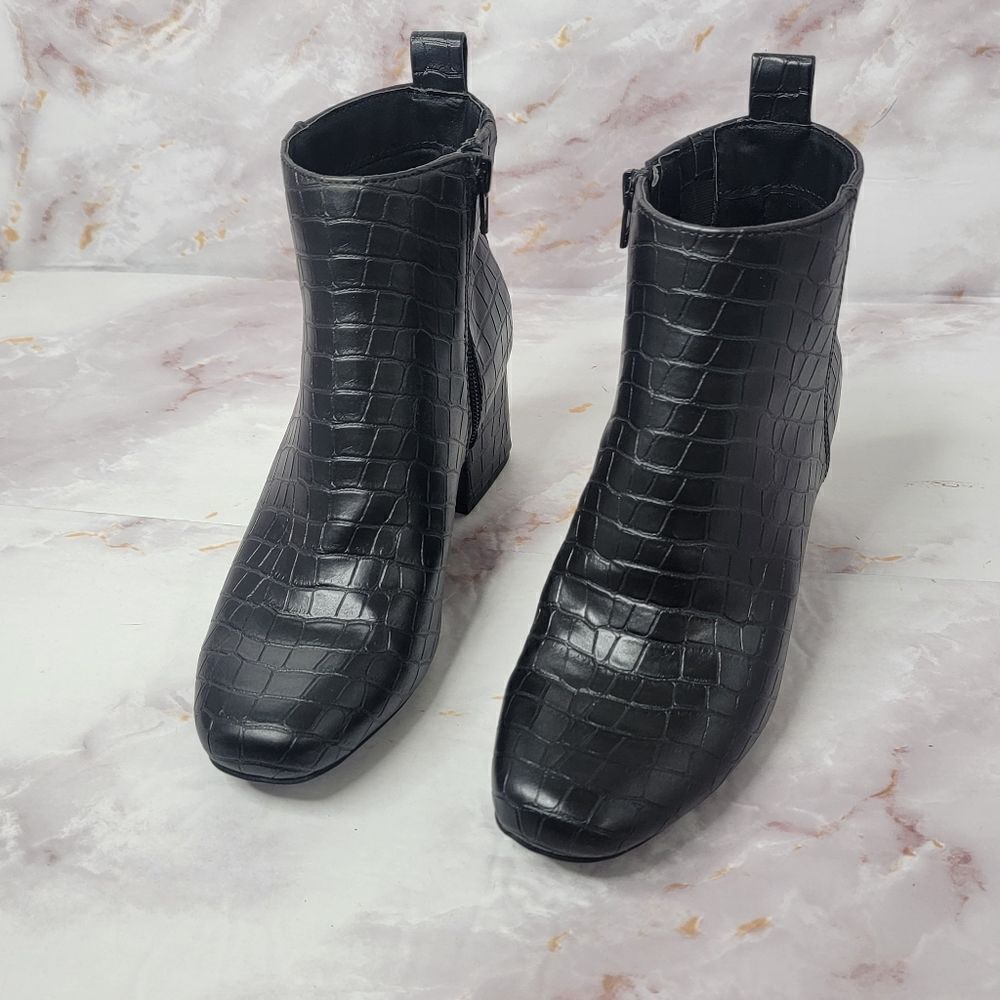 WOMEN'S Time and Tru Black Snake Skin Size 6 - Picture 2 of 11